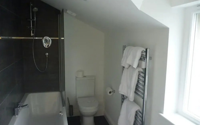 Lakehouse at The Waterhead Inn