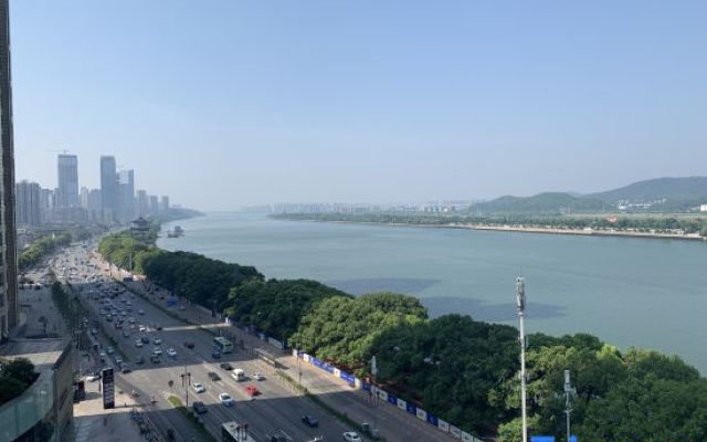 Linju Inn (Changsha Wuyi Square)