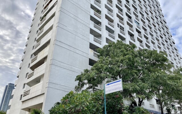 Paradise Condominium by PSR