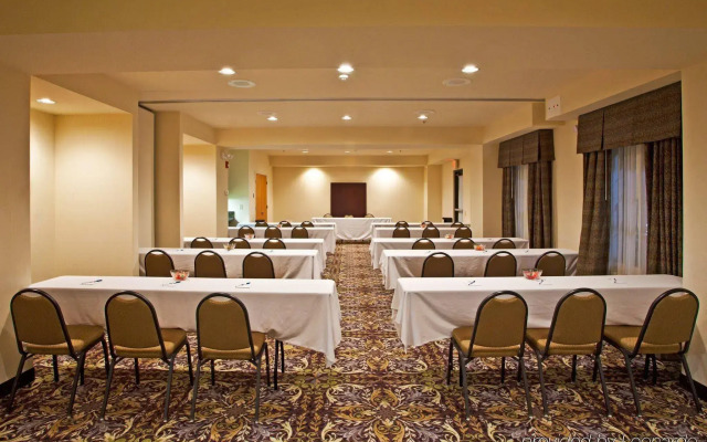 Staybridge Suites Tampa East - Brandon by IHG
