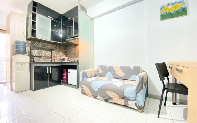 Modern And Tidy 2Br Apartment At Gateway Ahmad Yani Cicadas