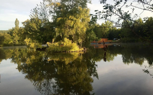 Au Fil de L'eau