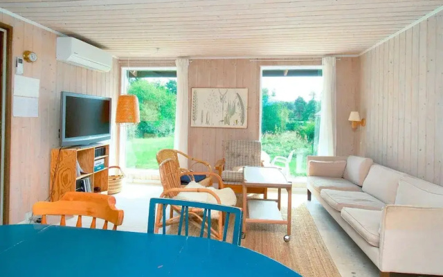 6 Person Holiday Home in Farevejle
