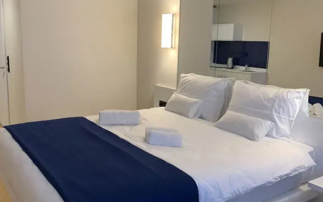 Royal Sea Breeze Apartment