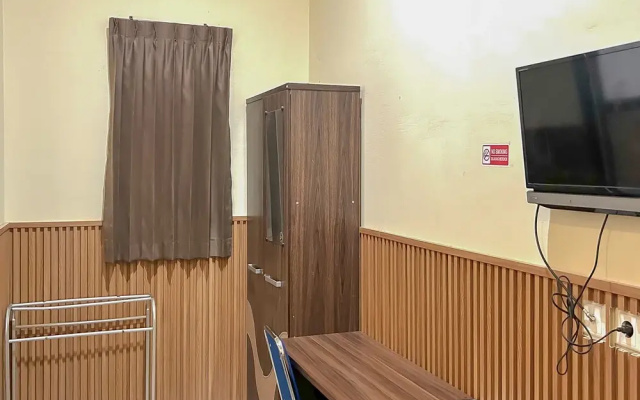 RedDoorz near Wisma Cahaya Abadi Sepinggan Airport Balikpapan