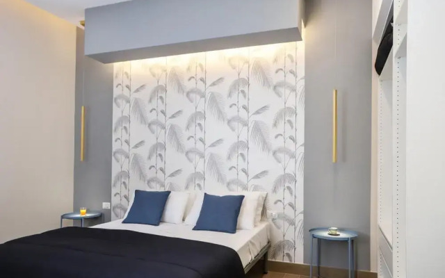 Stylish Suite at Piazza Bellini by Wonderful Italy