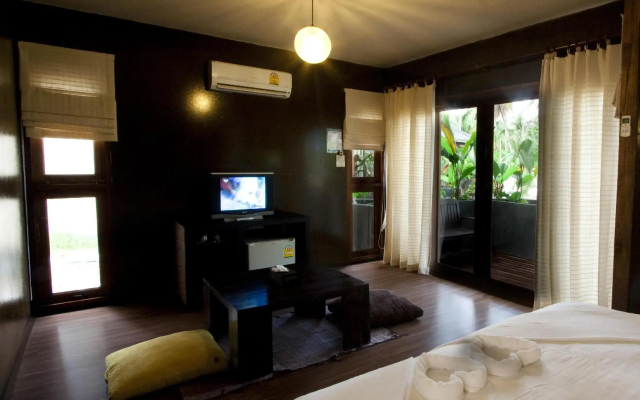 B52 Beach Resort