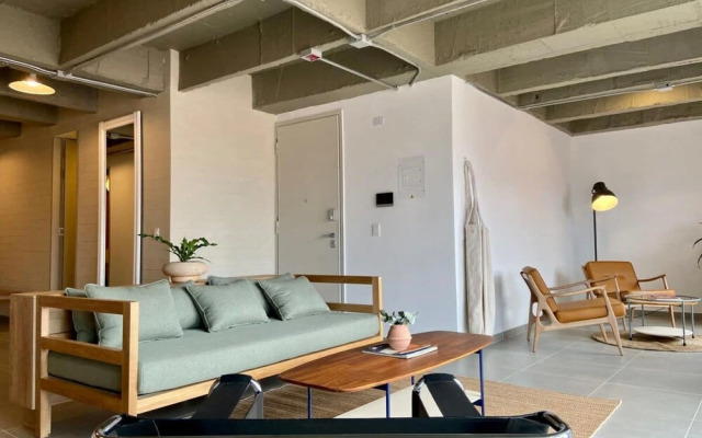 Captivating 3BR With Balcony n fan in Laureles