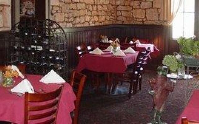 The Historic Hotel Leger