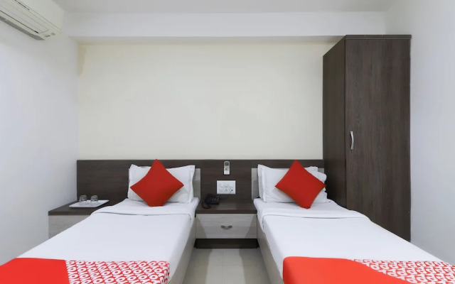 OYO 48524 Hotel Sweet Dream