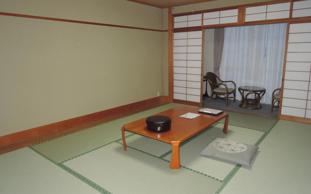The Gran Resort Elegante Atami – Guest Rooms – Atami