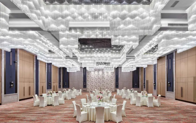 Vignette Collection Hangzhou Huaxia Center Hotel by IHG