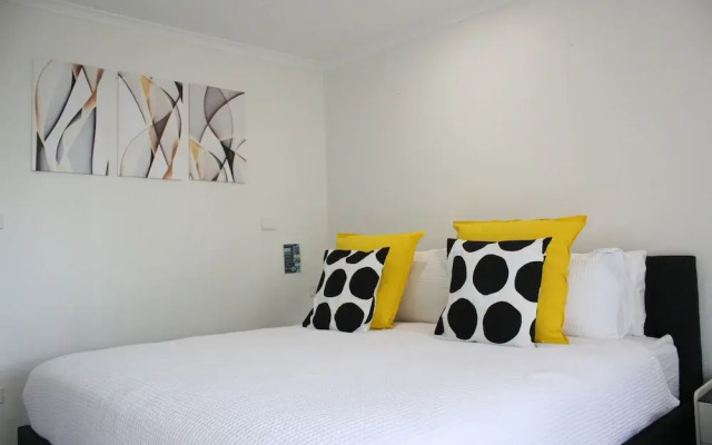 Seadream Studios at Mandurah Gate Resort