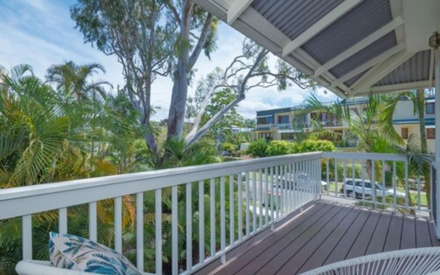Noosa Outrigger Beach Resort