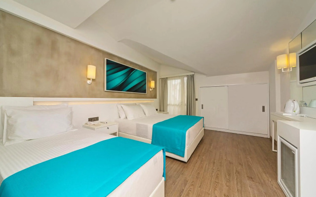 Poseidon Hotel - Adults Only