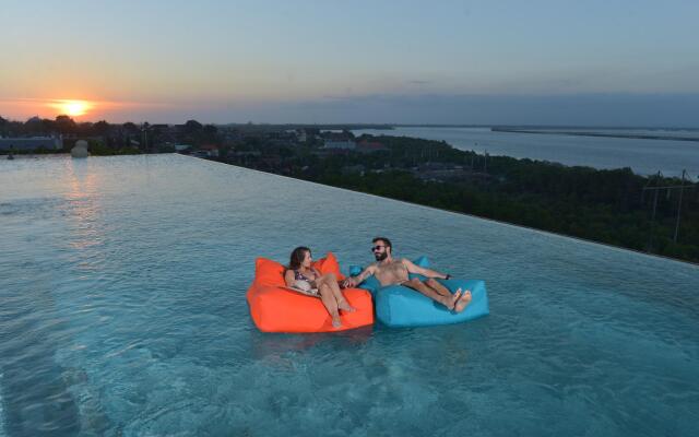 The Crystal Luxury Bay Resort Nusa Dua