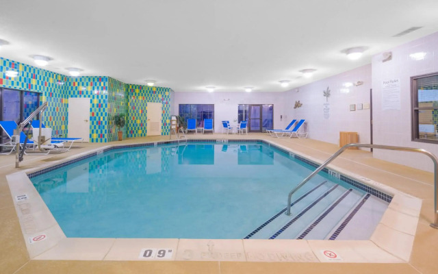 Holiday Inn Express Hotel & Suites Easton by IHG