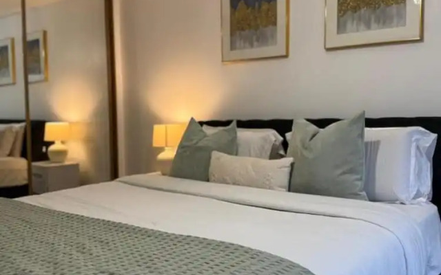 Stunning 2-bed Apartment in Dartford