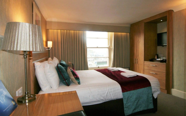 Quayside Hotel