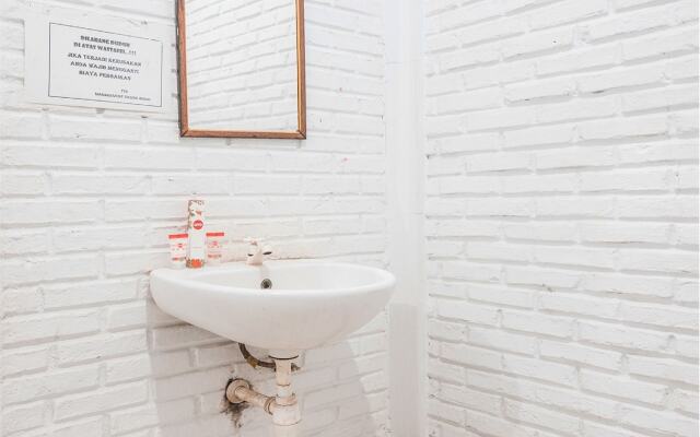 OYO 580 Losmen Cikuda