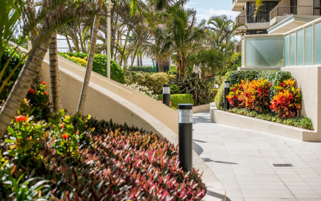 Paradise Centre Apartments