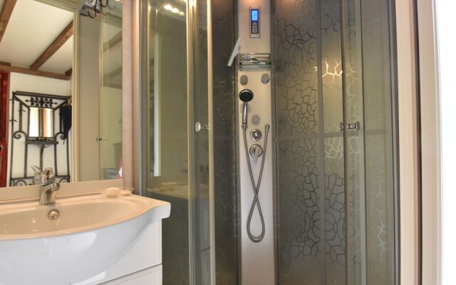 Cozy Holiday Home in Villefranche-du-Perigord with TV