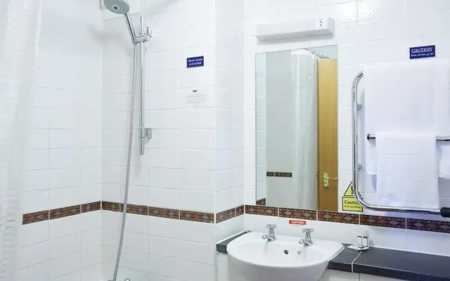 The Wee Waif Reading by Greene King Inns