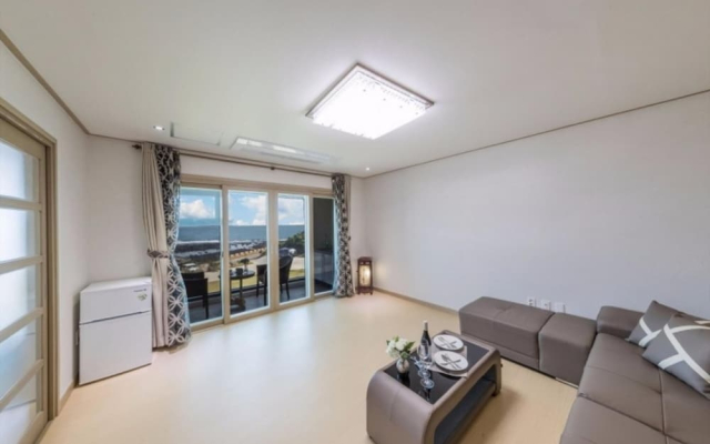 Seogwipo Gongcheonpo Villa Pension