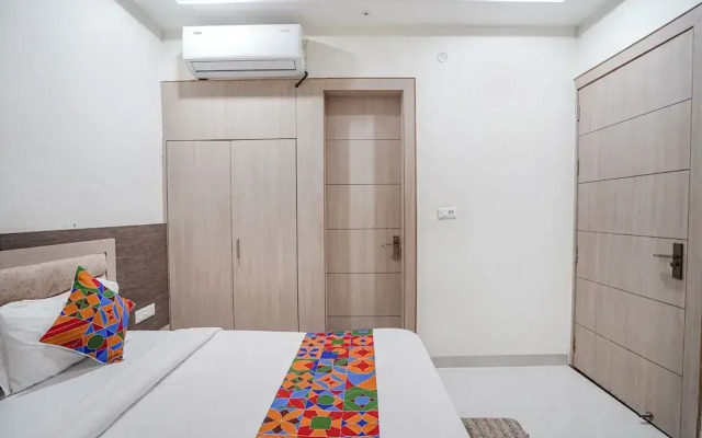 Fabhotel Shri Giriraj Ji Dham