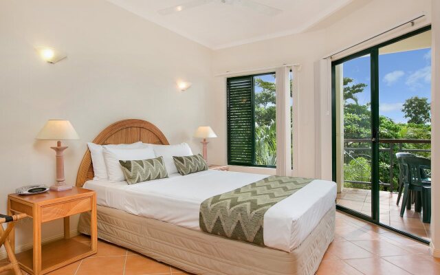Tropic Towers Apartments