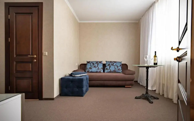 Private Rooms in Hotel Lift 1R