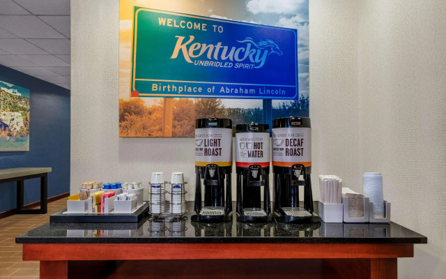 Hampton Inn & Suites Hopkinsville