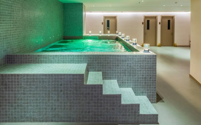 Awaken Danang Hotel
