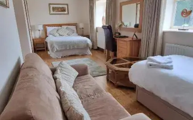 The Bell Country Inn