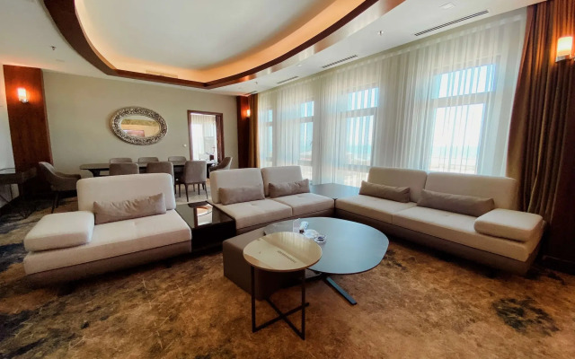 DoubleTree by Hilton Hotel Van