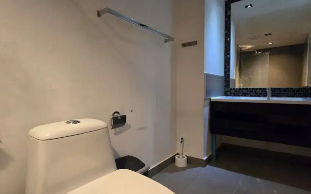 Boutique Comfort 1BR T2-410