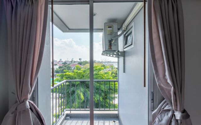 Resortel Lat Phrao 91 By Zuzu