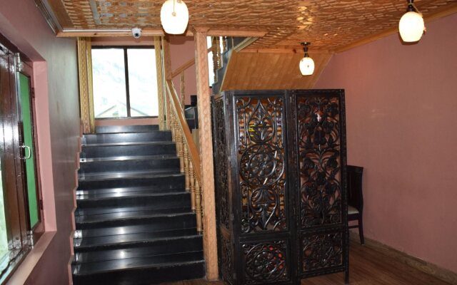 Divine inn sonmarg