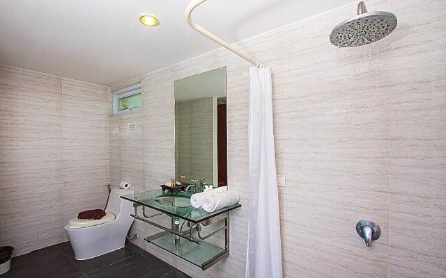 Moonscape Villa 102