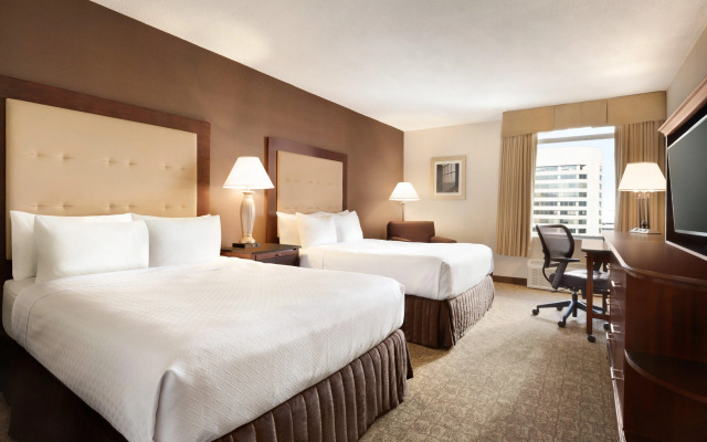 Crowne Plaza Crystal City-Washington, D.C., an IHG Hotel