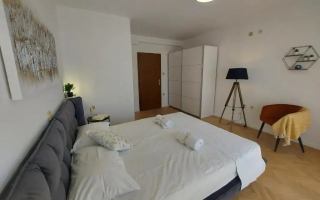 Apartments Fugosic