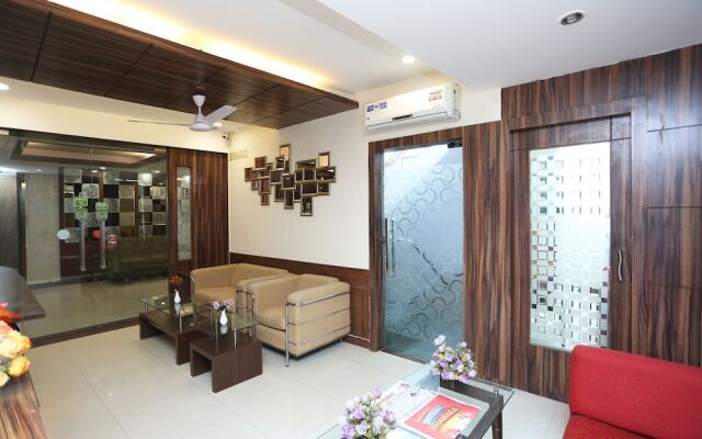 OYO 11577 Hotel Crystal Retreat
