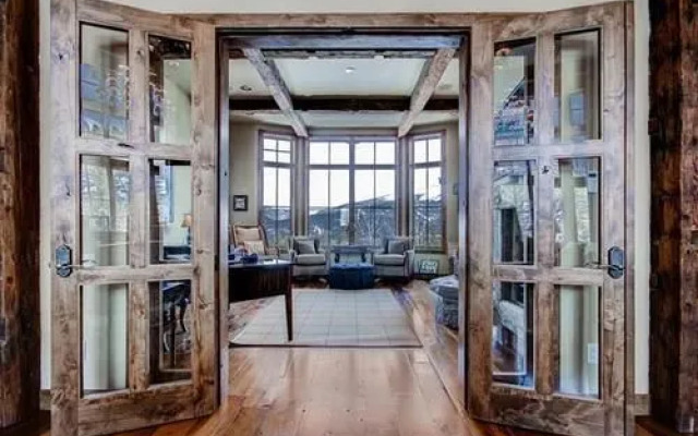 Ski Bridge Lodge by Pinnacle Lodging