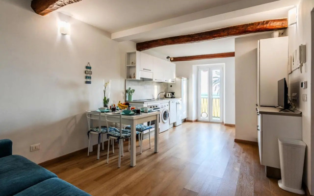 ALTIDO Great Flat with Balcony & Sea View near Beach