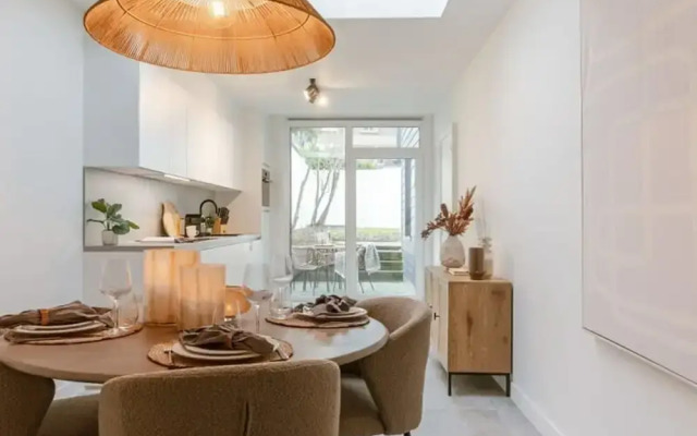 Cosy Bohemian Decorated Apartment With Terrace