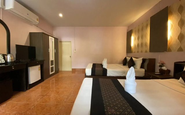 Khaolak Grand City