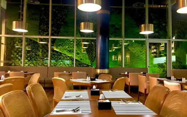 ICON Hotel