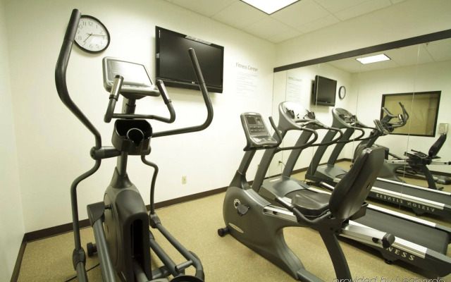 Holiday Inn Express Hotel & Suites Colby