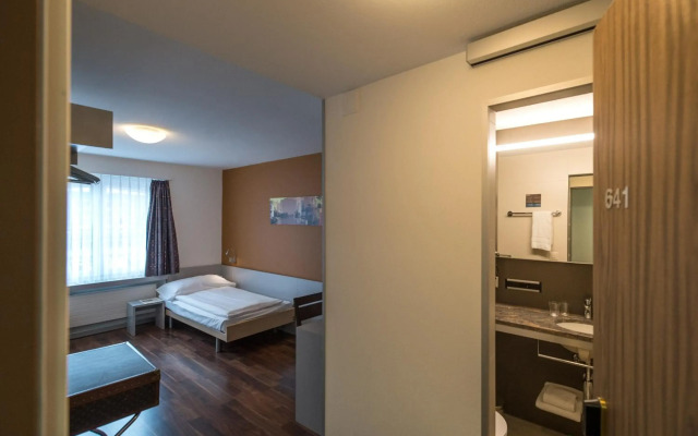 Alexander Guesthouse