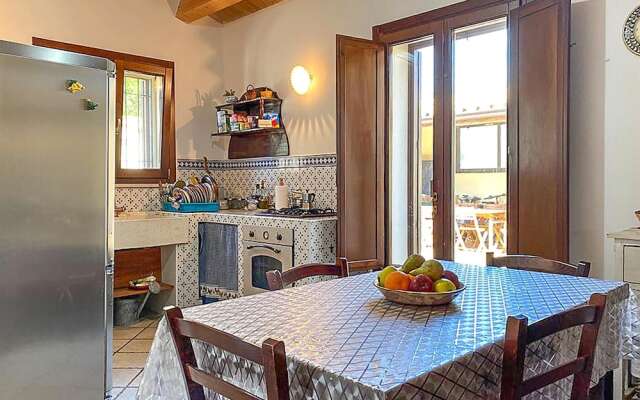 Stunning Home in Scicli With 3 Bedrooms and Wifi